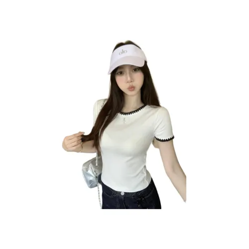 MUCCHIC Женские T-рубашки