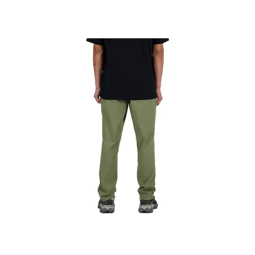 New Balance Icon Twill Повседневные брюки Мужские Темно-оливковый зеленый