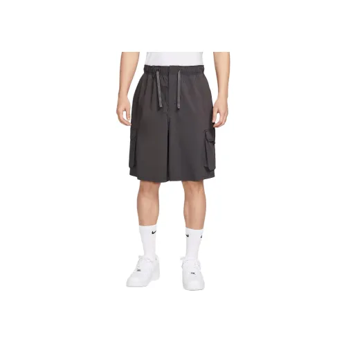 Nike Clothing Medium Gray Men's Cargo Shorts Nike Clothing Средне-серые мужские карго шорты