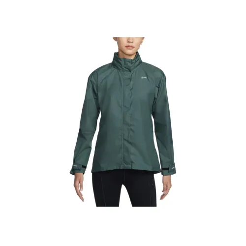 nike Sustainable Materials Fast Repel Куртка Женские Винтажный зеленый