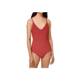 Темно-красный