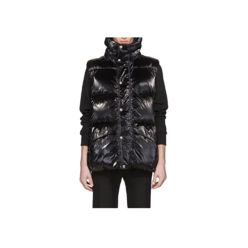 MONCLER GENIUS x 1017 ALYX 9SM MONCLER GENIUS 1017 ALYX 9SM Пуховый жилет Мужской