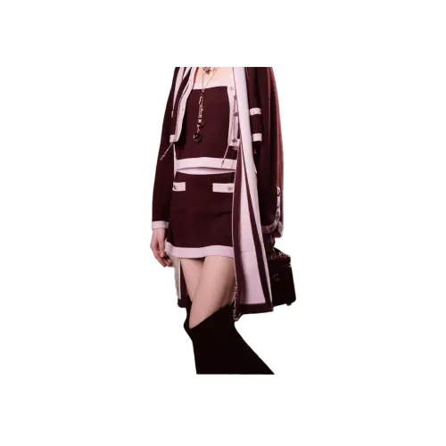CHANEL Бургундский Женские Повседневные Короткие Юбки