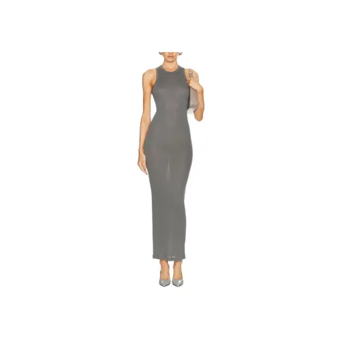 WARDROBE.NYC Серые Женские Платья без рукавов