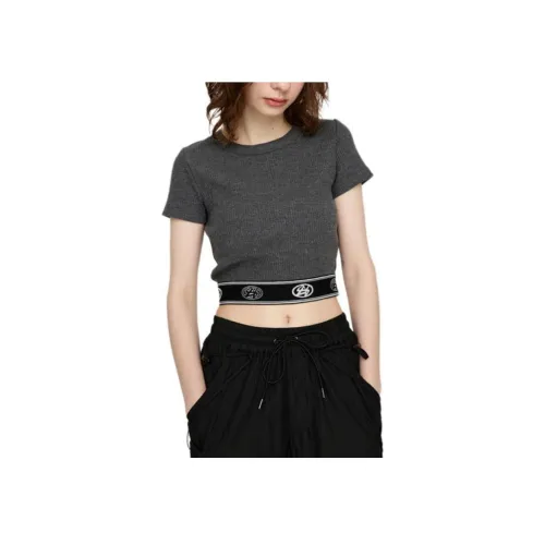 SLY Женские футболки