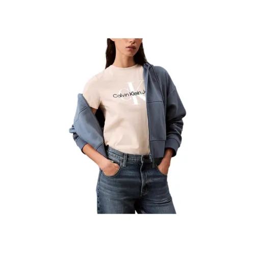 Calvin Klein T-рубашка женские Cassava