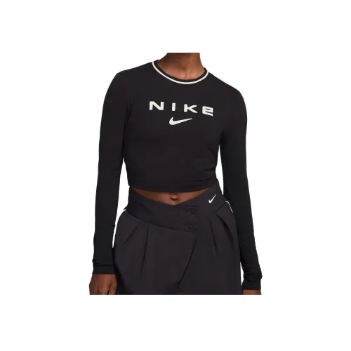 NIKE Черные Женские Футболки