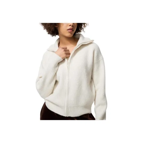 UNIQLO Сливочный Женский Трикотаж