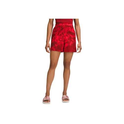 lululemon Team Canada HIGH RISE Короткие 6' Повседневные шорты Женские