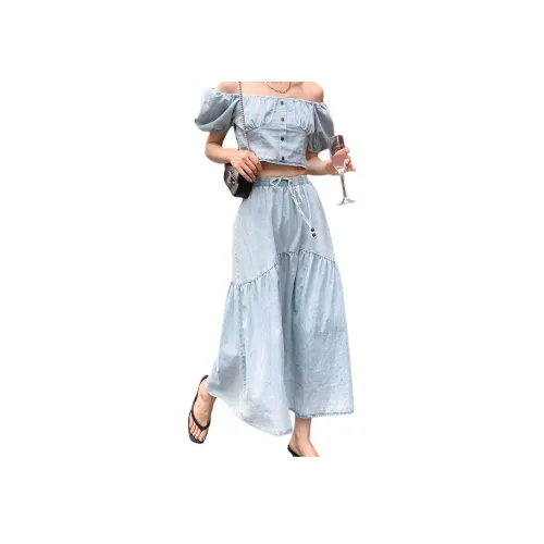 NANING9 Комплект с юбкой Женские Светло-Синий