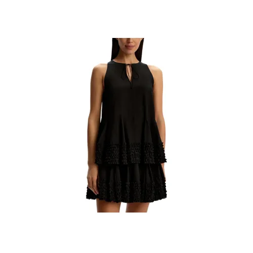 12 STOREEZ Черные Женские Майки