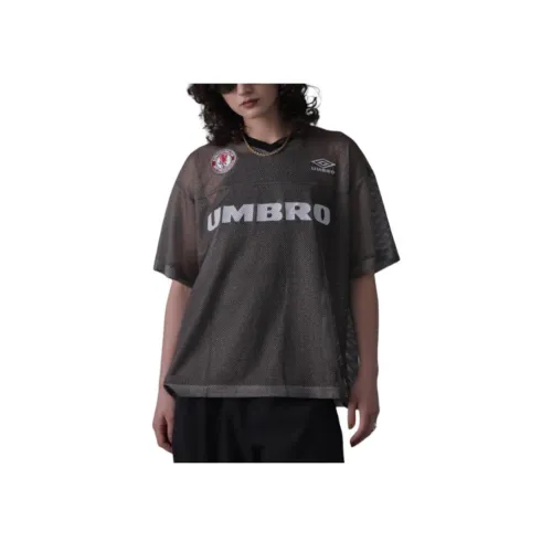 Umbro Женские футболки черного цвета