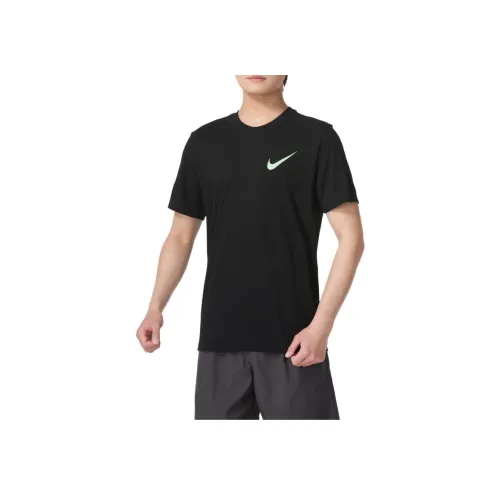 Nike Мужские черные футболки