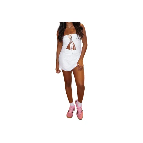 WHITE FOX Повседневные короткие юбки для женщин