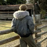 Темно-серый