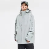 Светло-серый, зеленый.