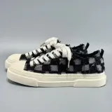 Чёрная клетка + коробка для обуви