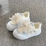 Blue Shoe Box  
Синяя обувная коробка