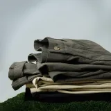 Оливковый зеленый