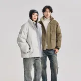 Призрачно черный