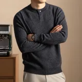 Темно-серый