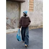 Коричневый