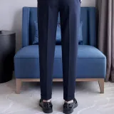 Темно-синий