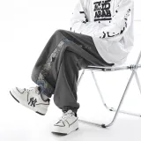 Темно-серый