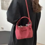 Красный
