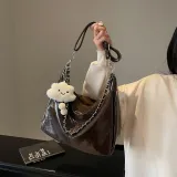 Коричневый