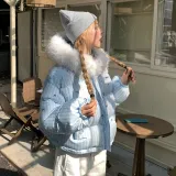 Светло-голубой