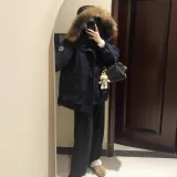 Темно-синий