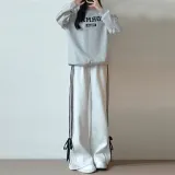 Бело-серый с флисовой подкладкой