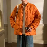 Яркий оранжевый