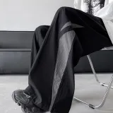 Черный и серый