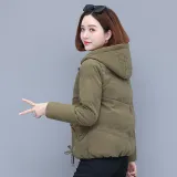 Оливковый зеленый