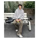 Элегантный серый