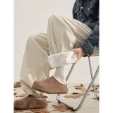 Бежево-абрикосовый