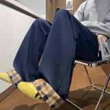 Темно-синий