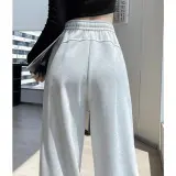 Белый, серый, с флисовой подкладкой, высокий