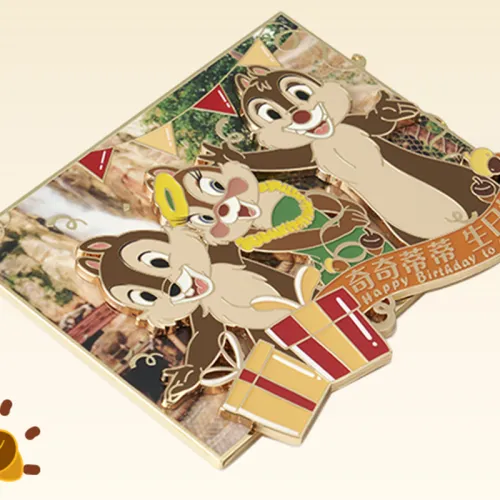 Disney 2023 Chip 'n Dale Birthday Greeting Card Памятные значки